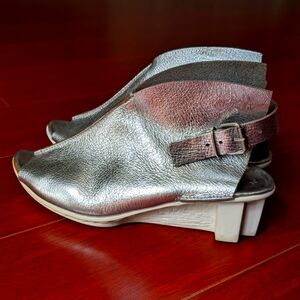 Trippen 38 silver mandarin nickel white soles cross